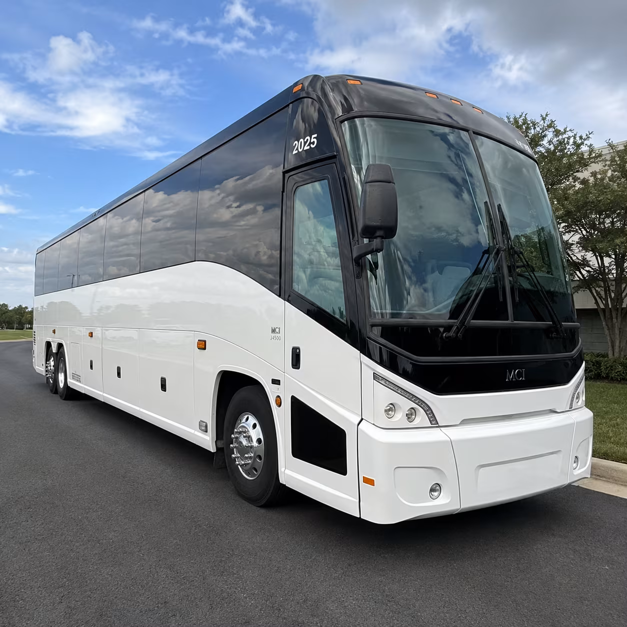 concert amphitheatre transportation from lake forest made easy